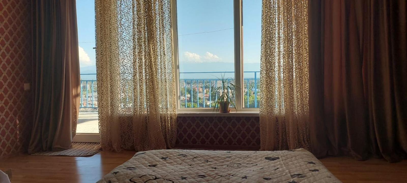 Panorama In Kutaisi Vandrarhem Rum bild
